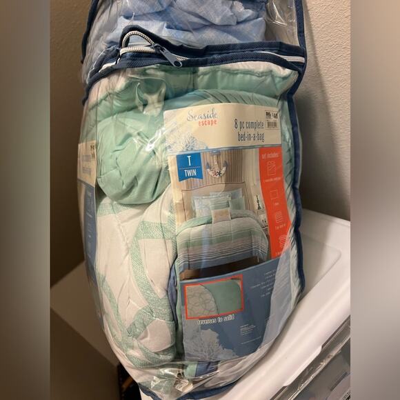 8 Pc Complete Bed-in-a-Bag - Twin - Blue/Green - Picture 2 of 2